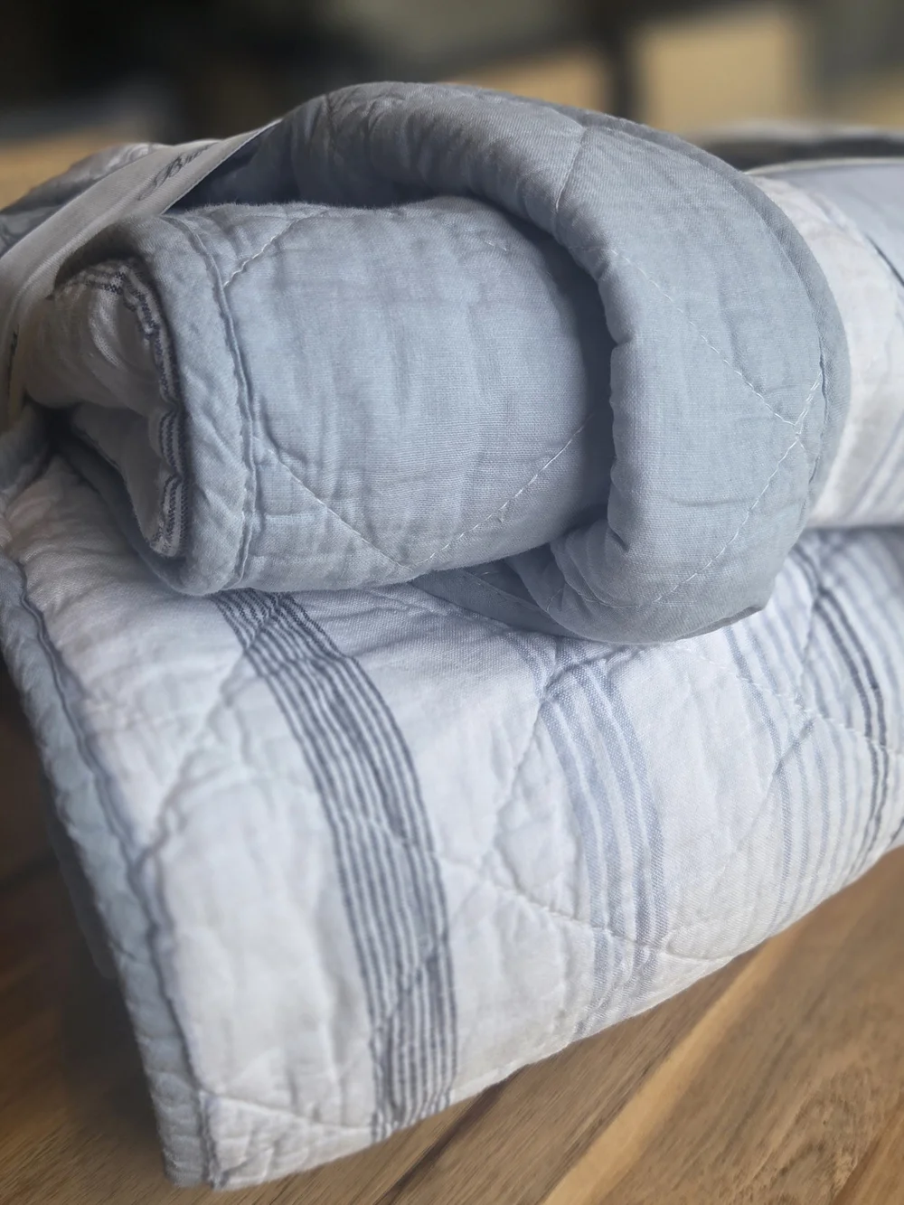 Brooks Brothers King Linen Cotton Quilt - White with Blue Stripe